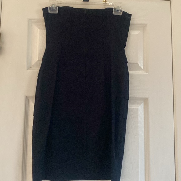 Black strapless bodycon strapless dress. - Picture 2 of 2